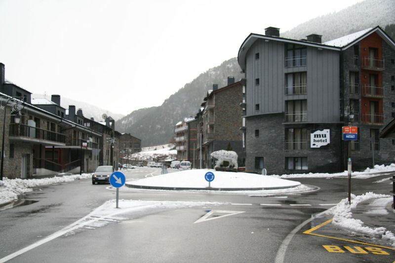 Hotel Sucara La Cortinada Exterior photo